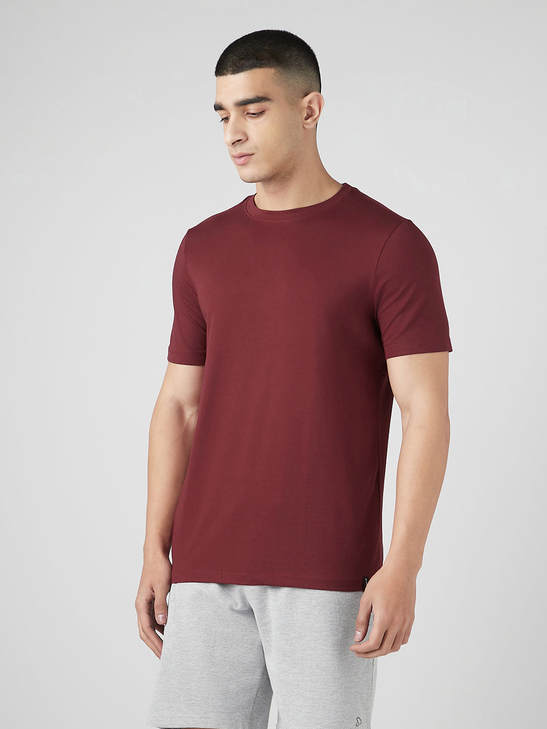 Sporto Men's Fluyid Cotton Round Neck T-shirt - Ruby Red