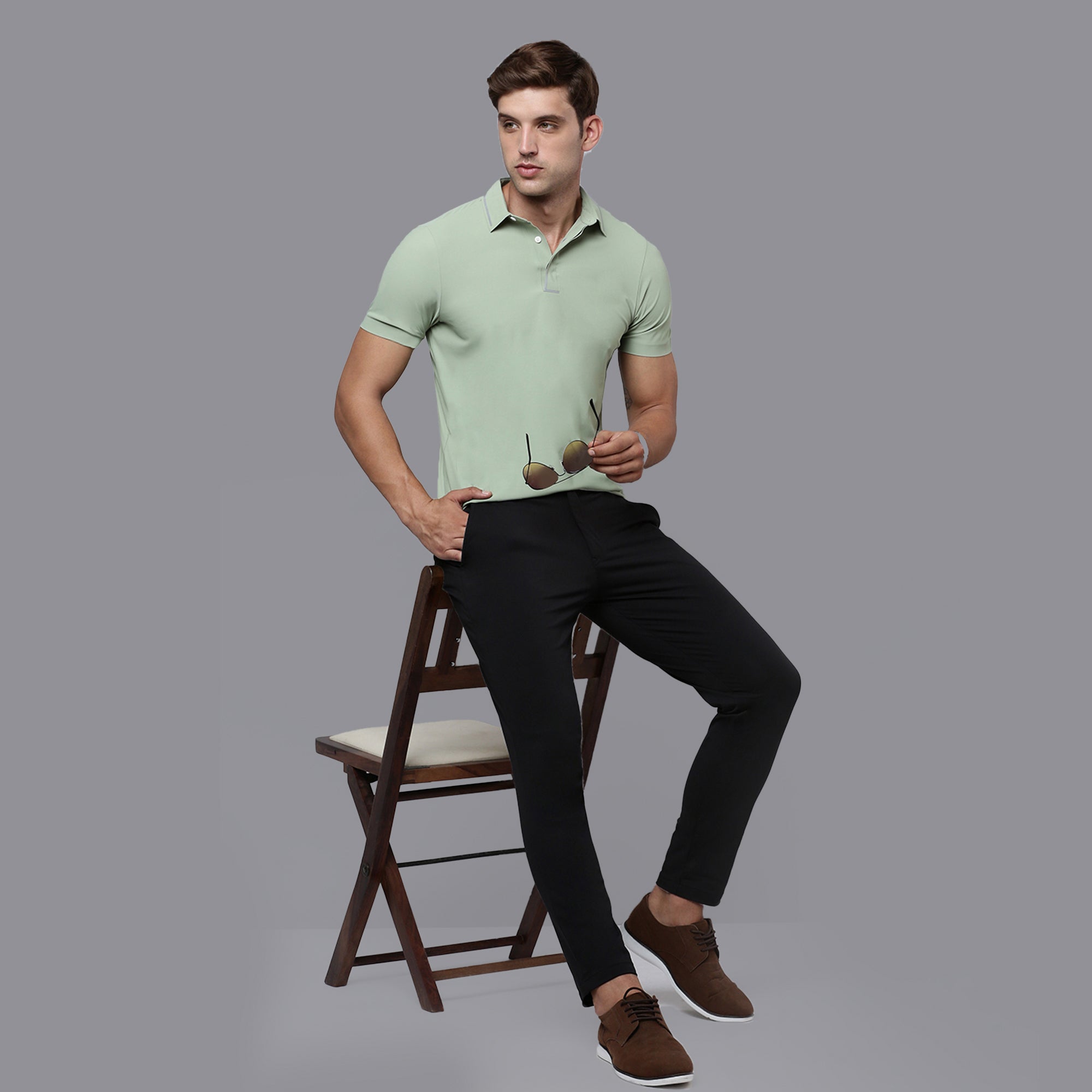 Sporto Men's Anti wrinkle and Light weight Solid  Green Polo T-shirt